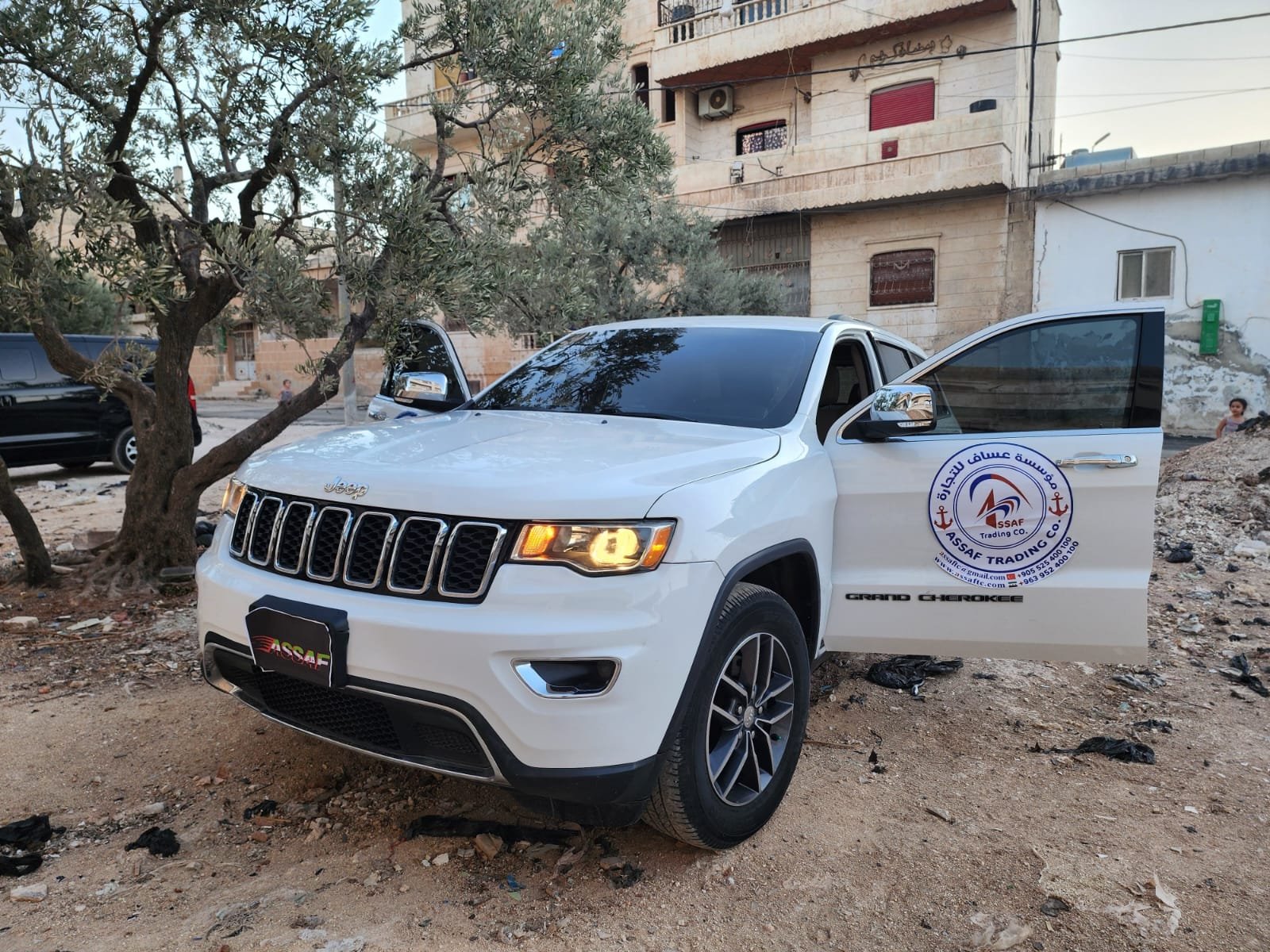 جيب شيروكي 7 مقاعد مديل 2018